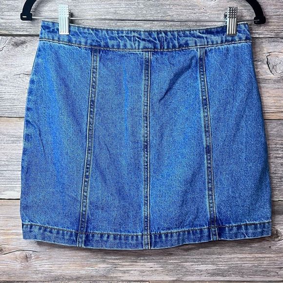 ForeverΒ 21 Front Zip Up Denim Mini Skirt Size 25 π - Picture 4 of 6